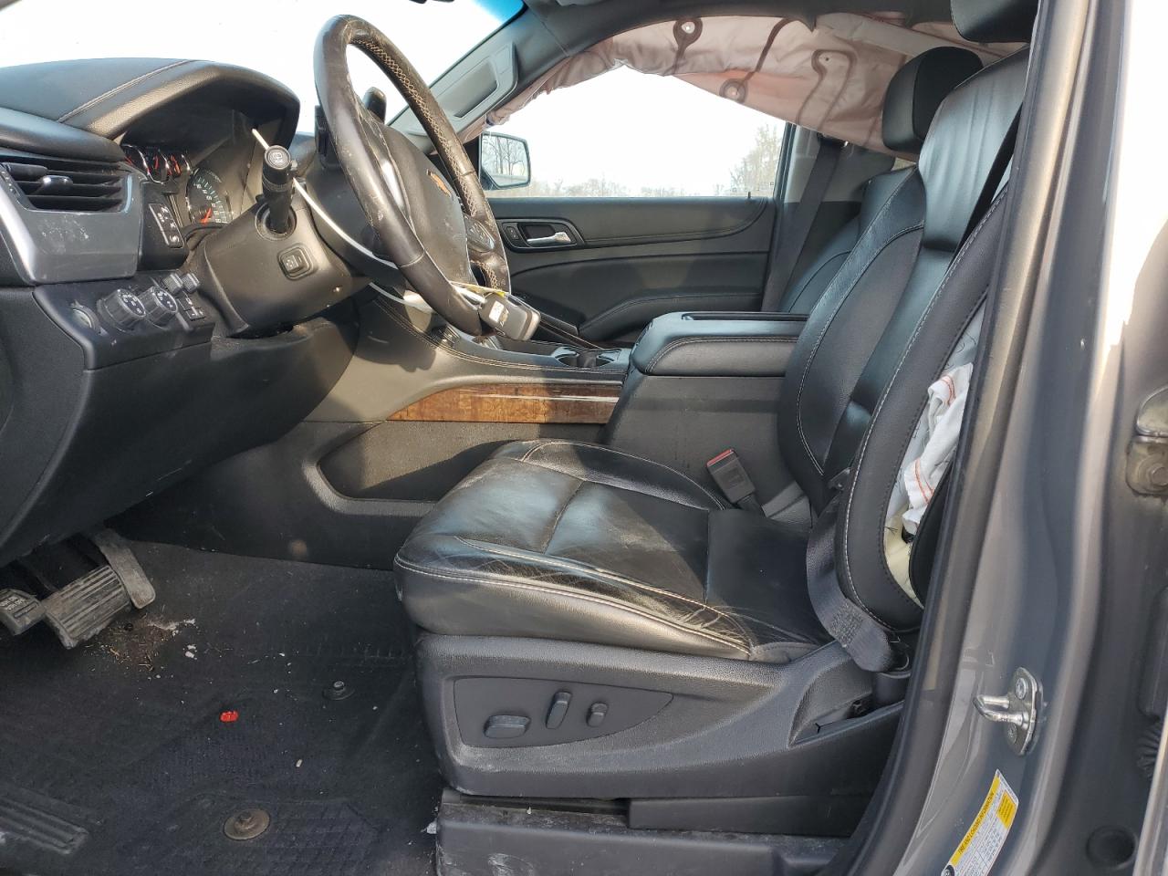 2019 Chevrolet Suburban - Image 7