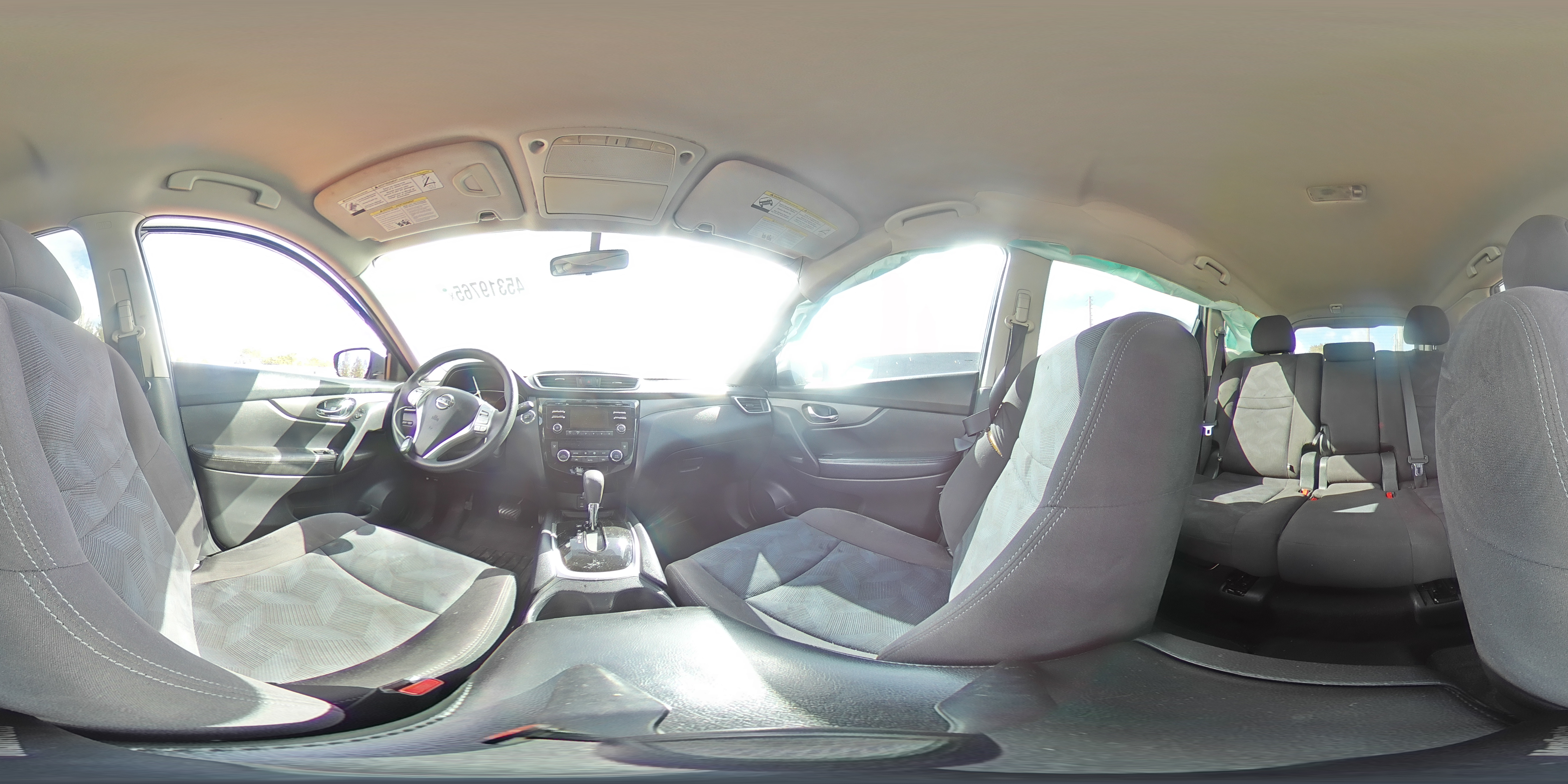 2015 Nissan Rogue - Image 13