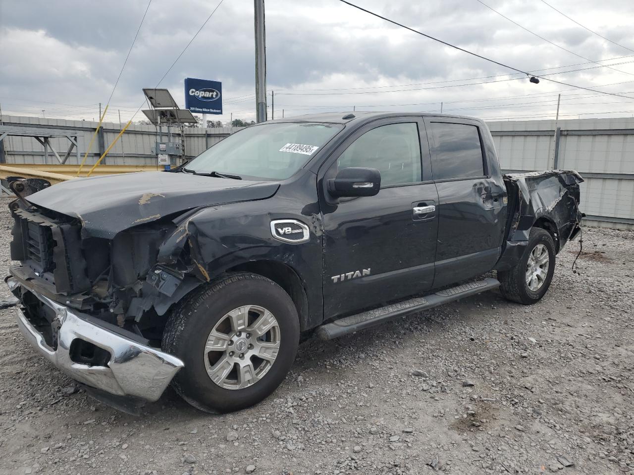 2017 Nissan Titan - Image 1