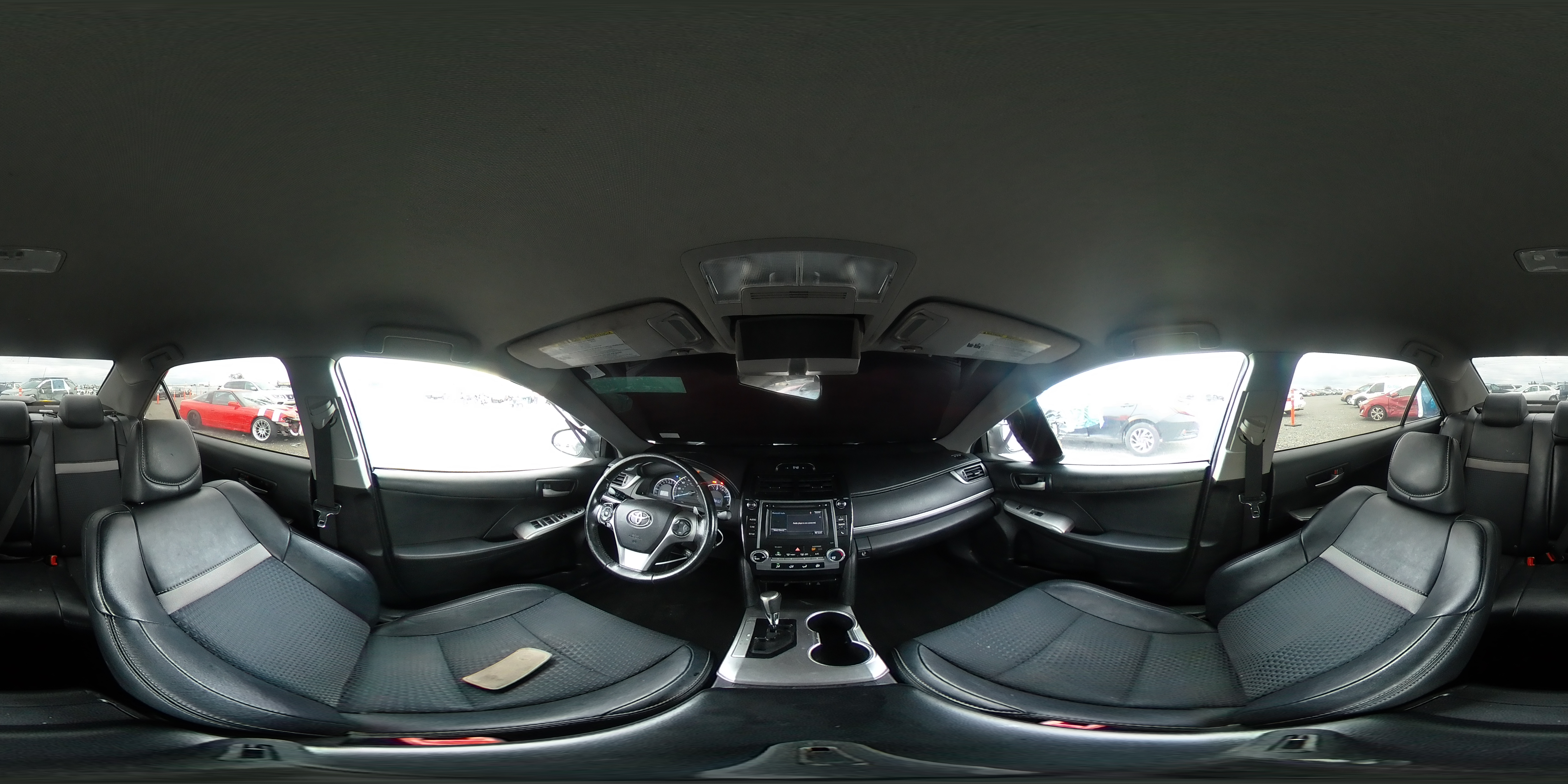 2014 Toyota Camry - Image 13