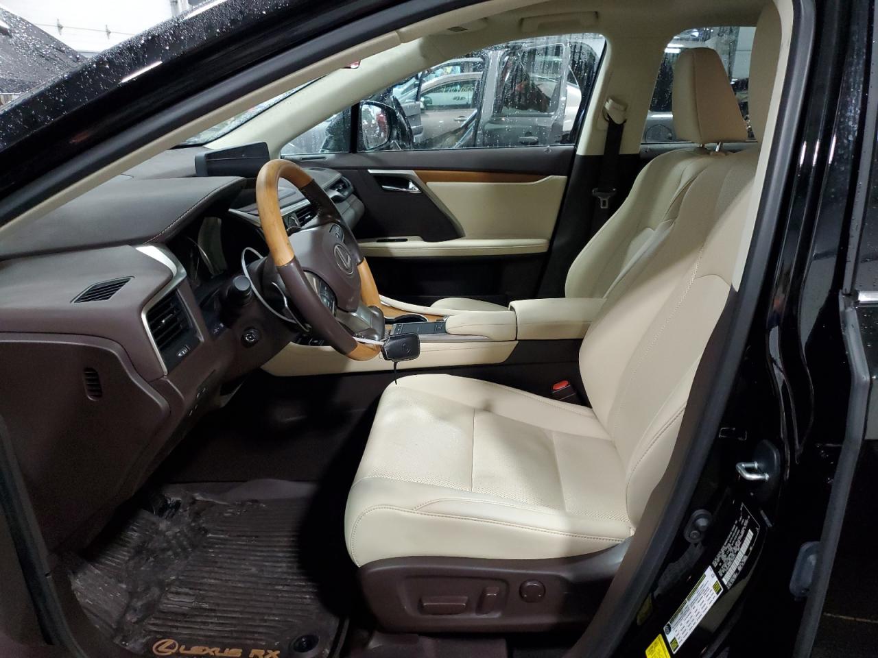 2020 Lexus RX - Image 7
