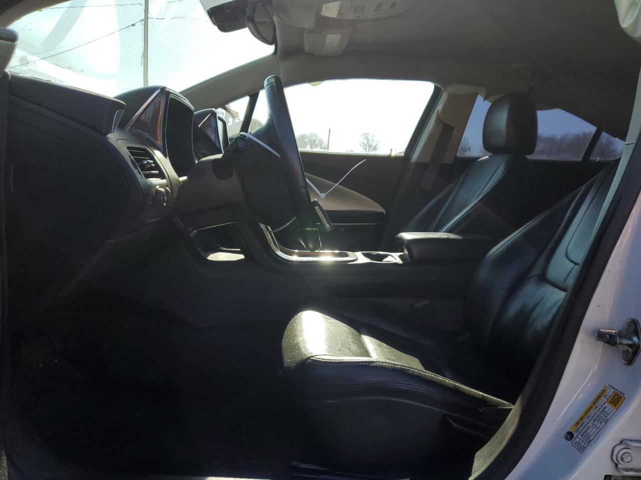 2012 Chevrolet Volt - Image 7