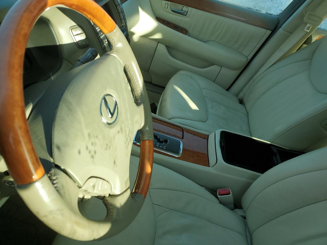 2001 Lexus LS - Image 8