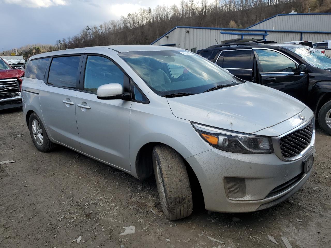 2018 Kia Sedona - Image 4