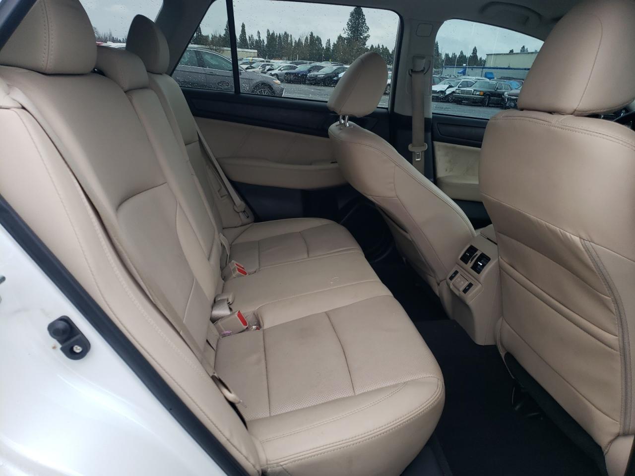 2019 Subaru Outback - Image 11