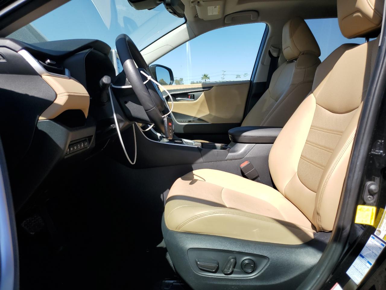 2021 Toyota RAV 4 - Image 7