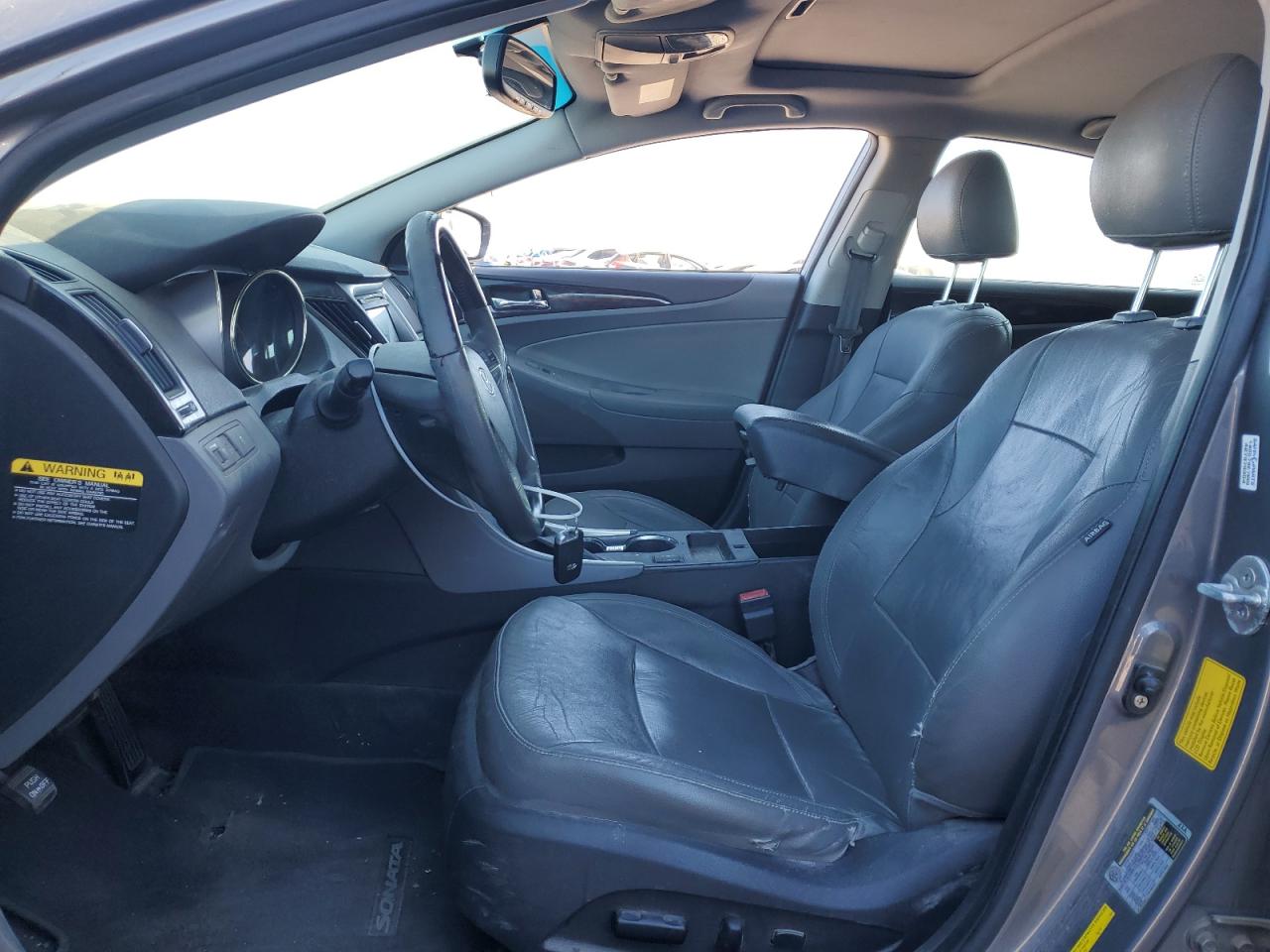 2011 Hyundai Sonata - Image 7