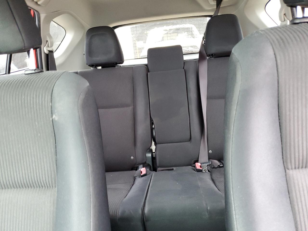 2015 Toyota RAV 4 - Image 10