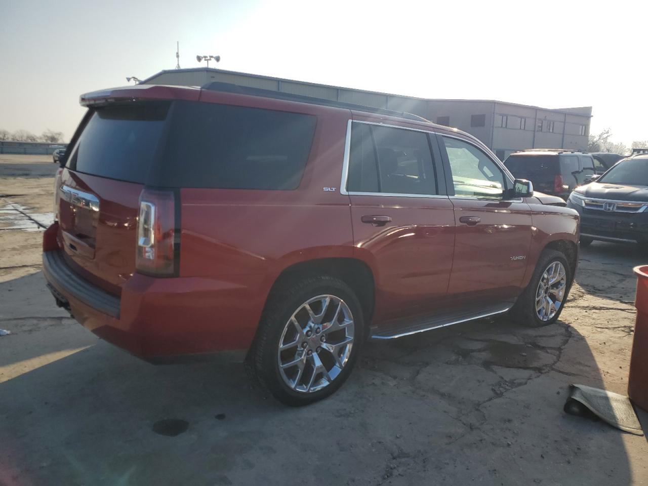 2015 GMC Yukon - Image 3