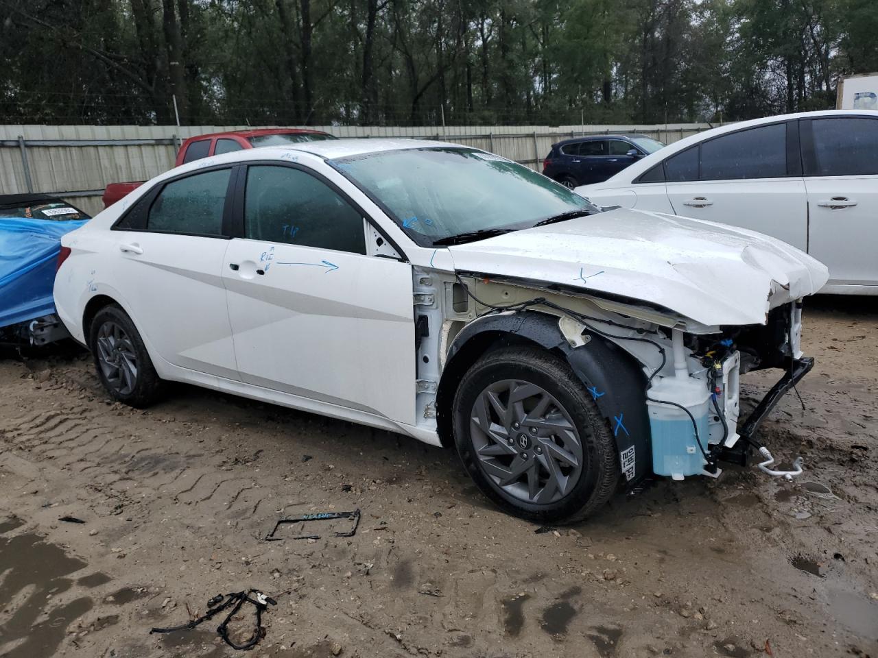 2024 Hyundai Elantra - Image 4