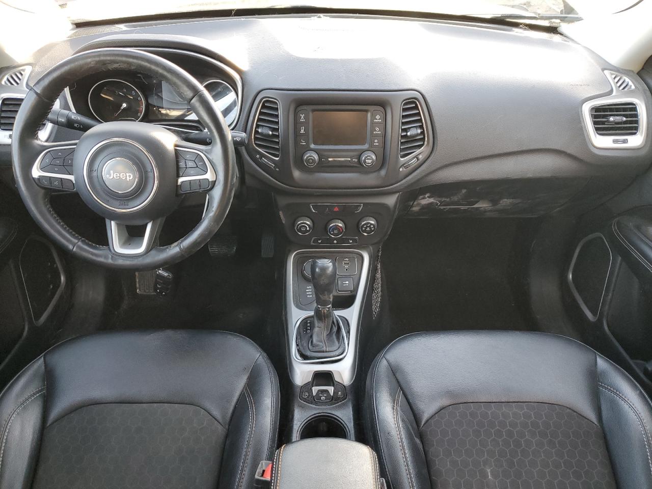 2018 Jeep Compass - Image 8