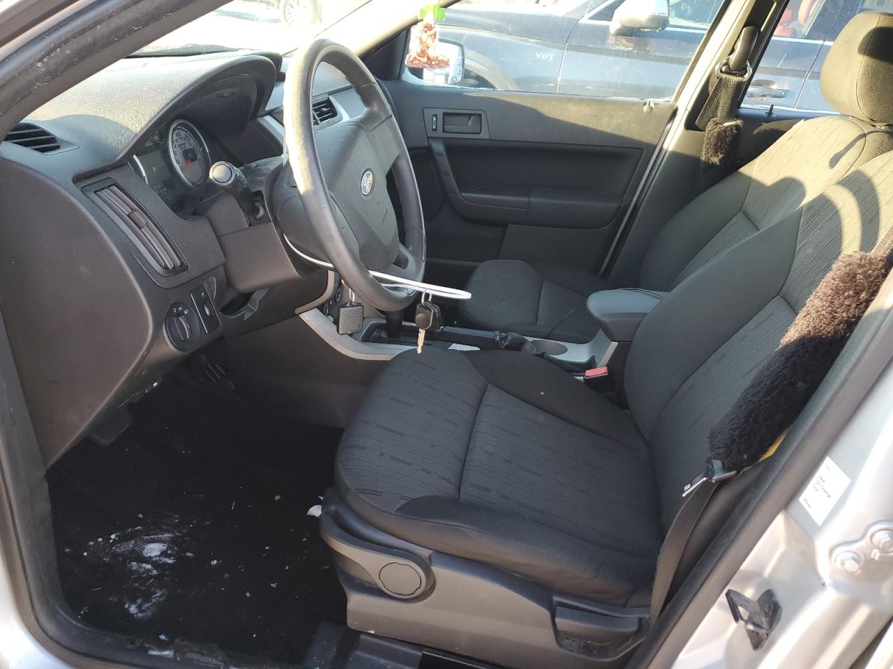 2010 Ford Focus - Image 7