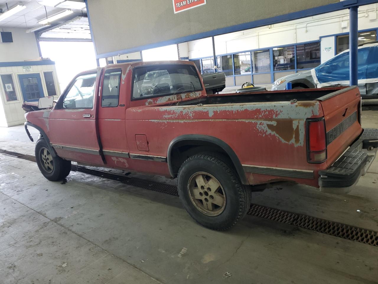 1993 Chevrolet S-10 Pickup - Image 2