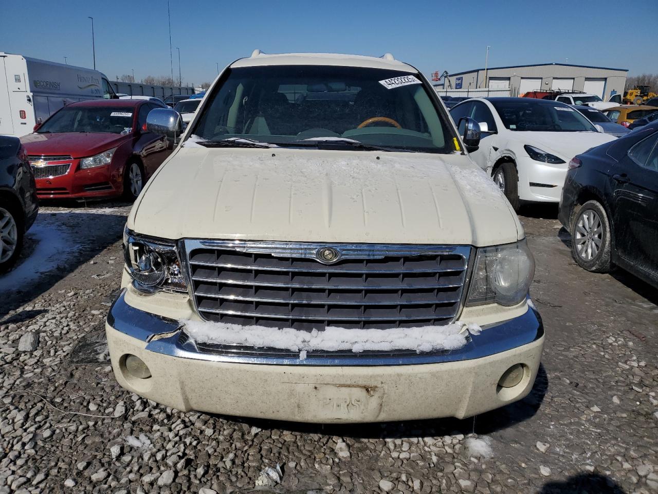 2009 Chrysler Aspen - Image 5