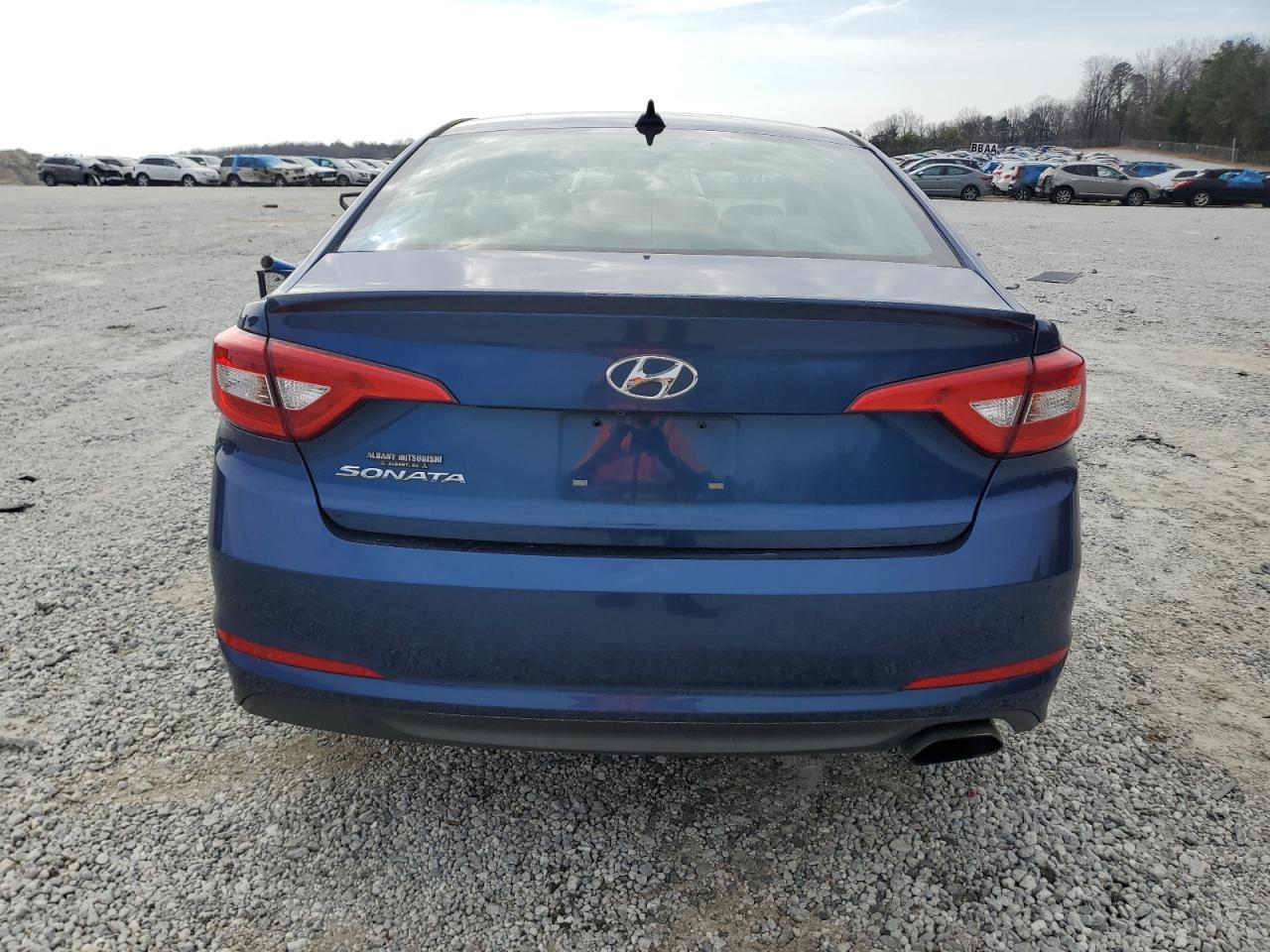 2016 Hyundai Sonata - Image 6