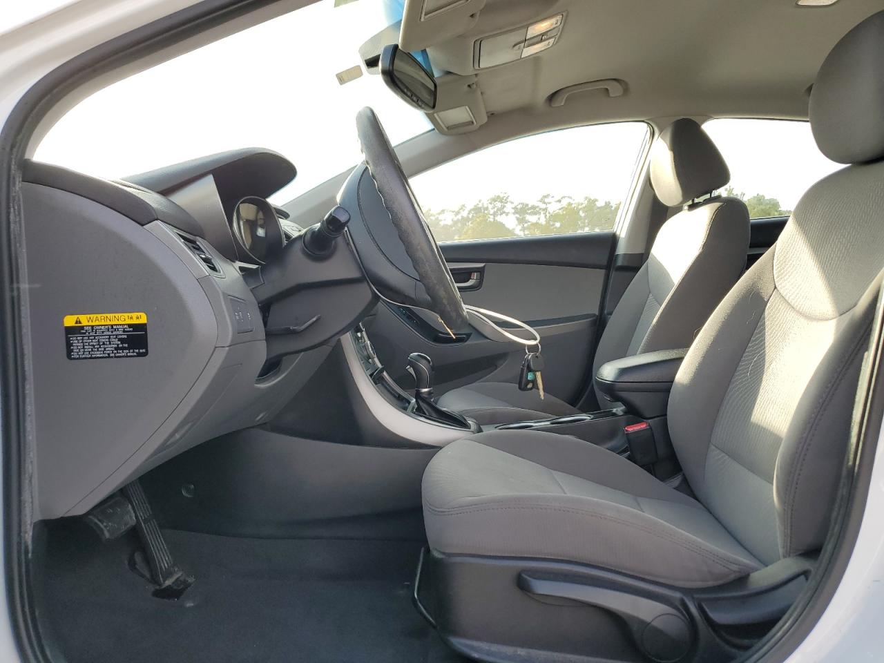 2015 Hyundai Elantra - Image 7
