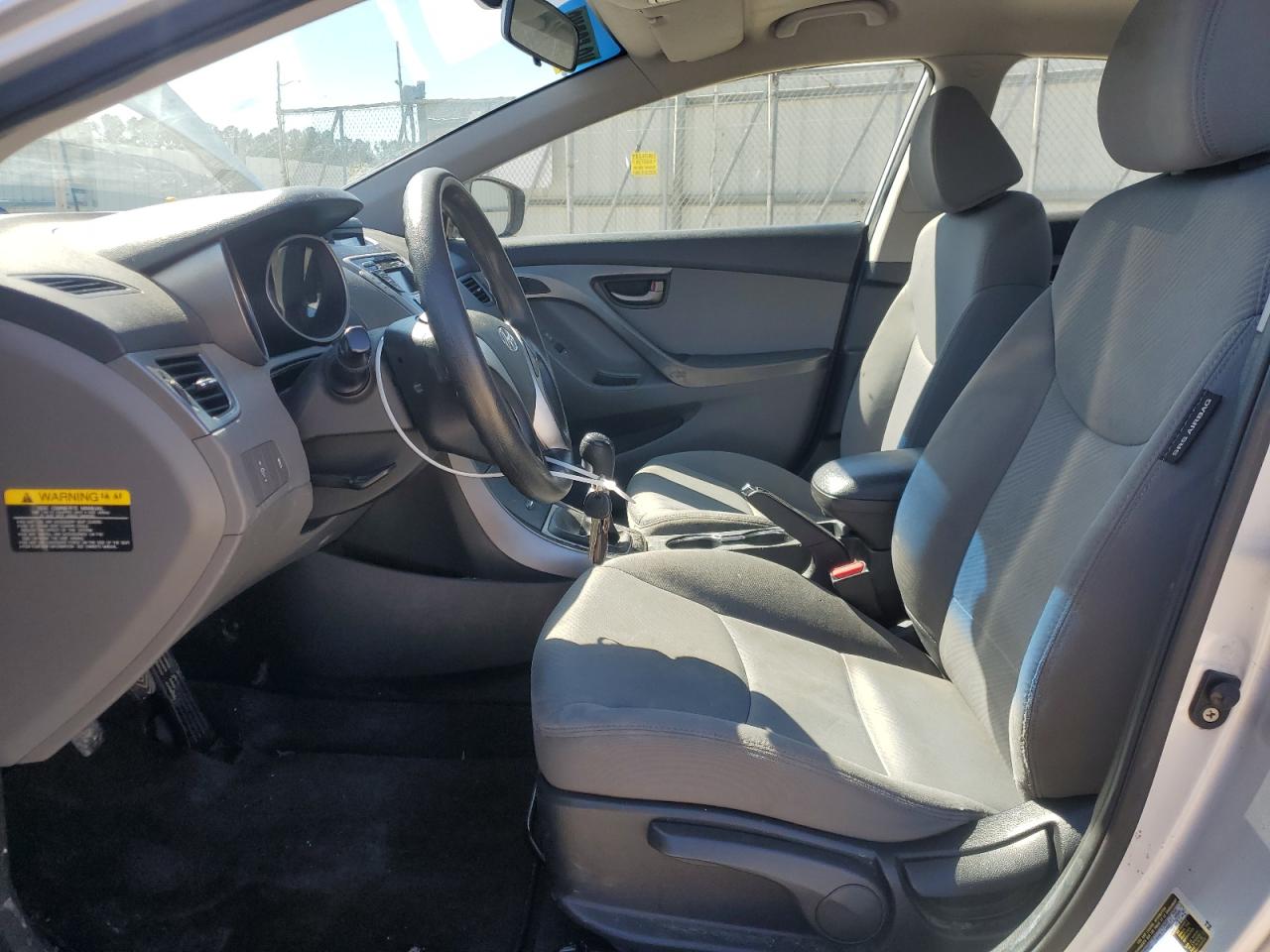 2012 Hyundai Elantra - Image 7
