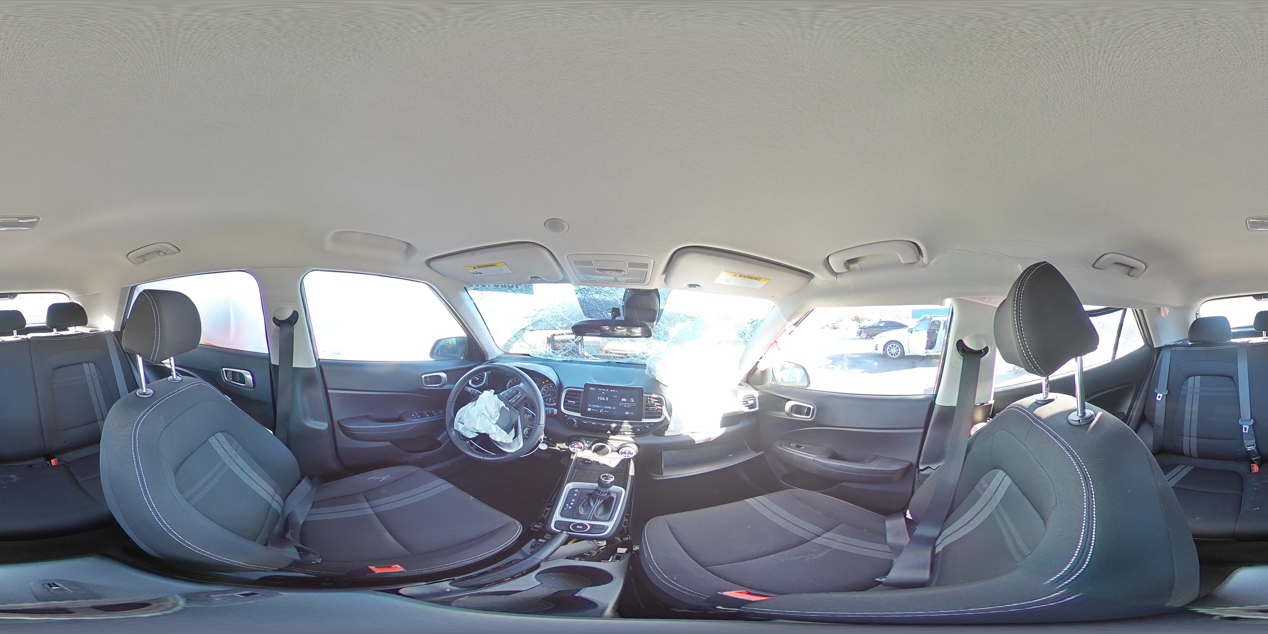 2021 Hyundai Venue - Image 14