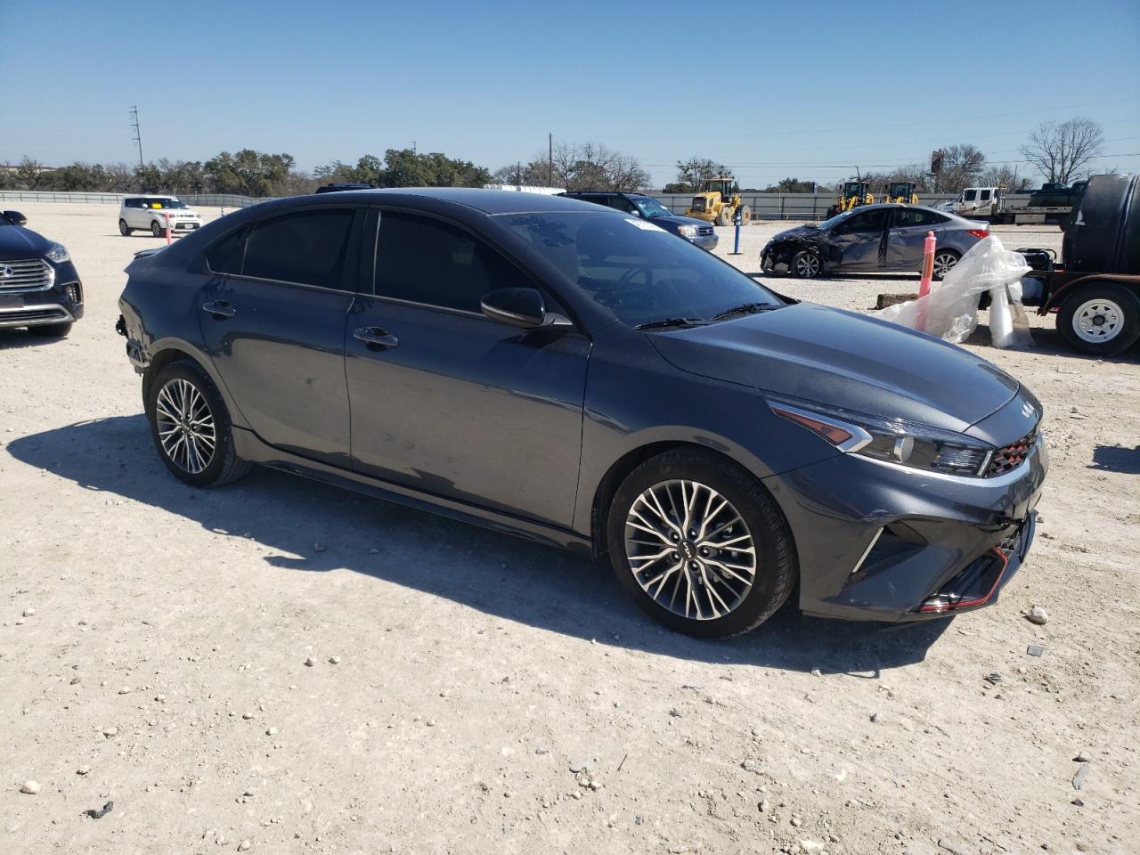 2024 Kia Forte - Image 4