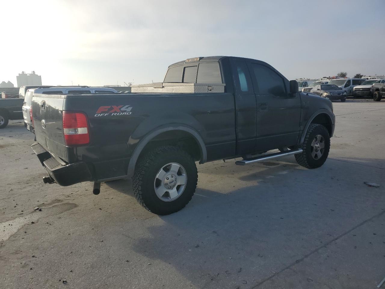 2004 Ford F-150 - Image 3