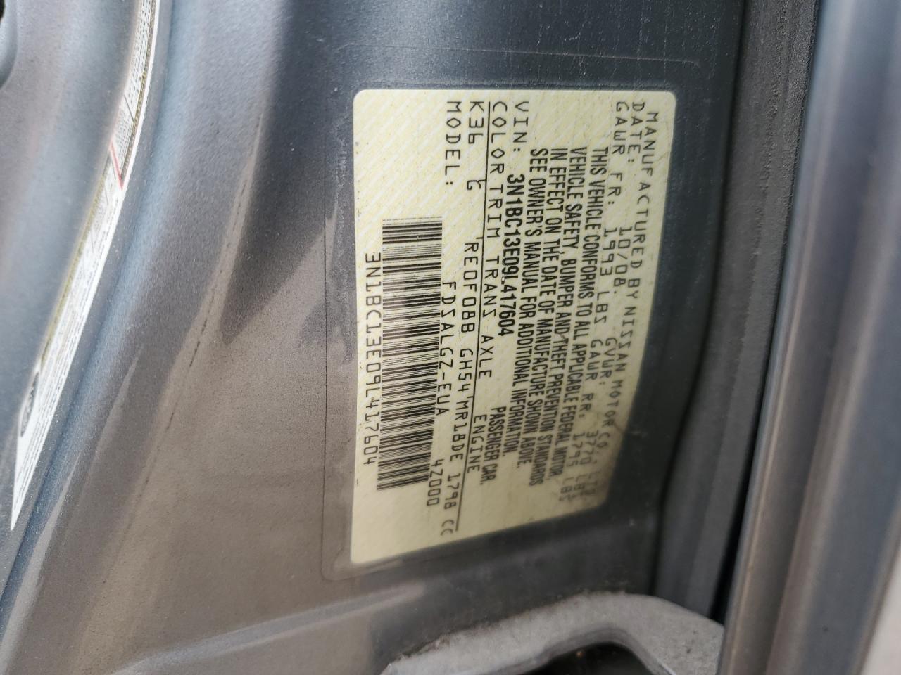 2009 Nissan Versa - Image 13