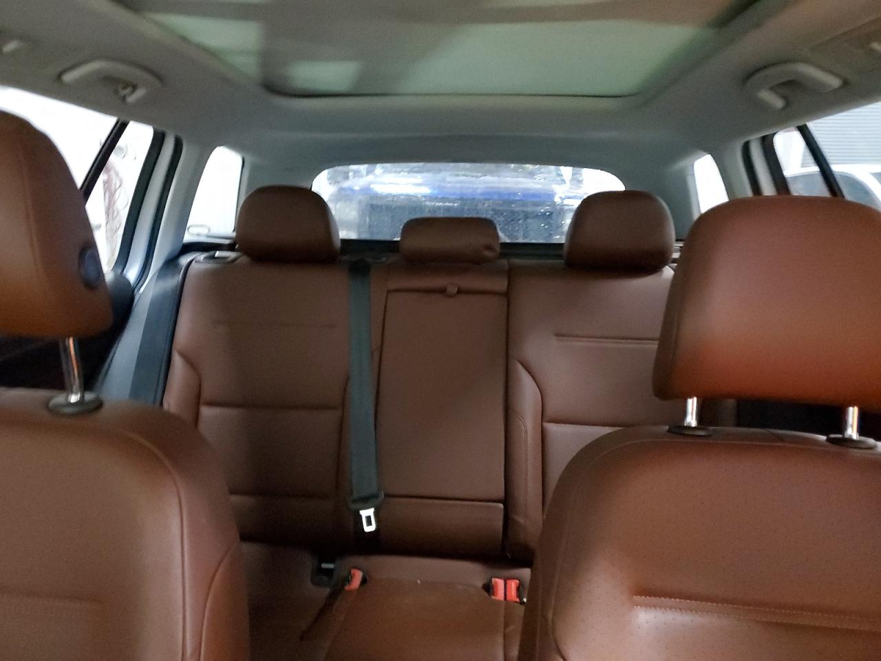 2017 Volkswagen Golf - Image 10