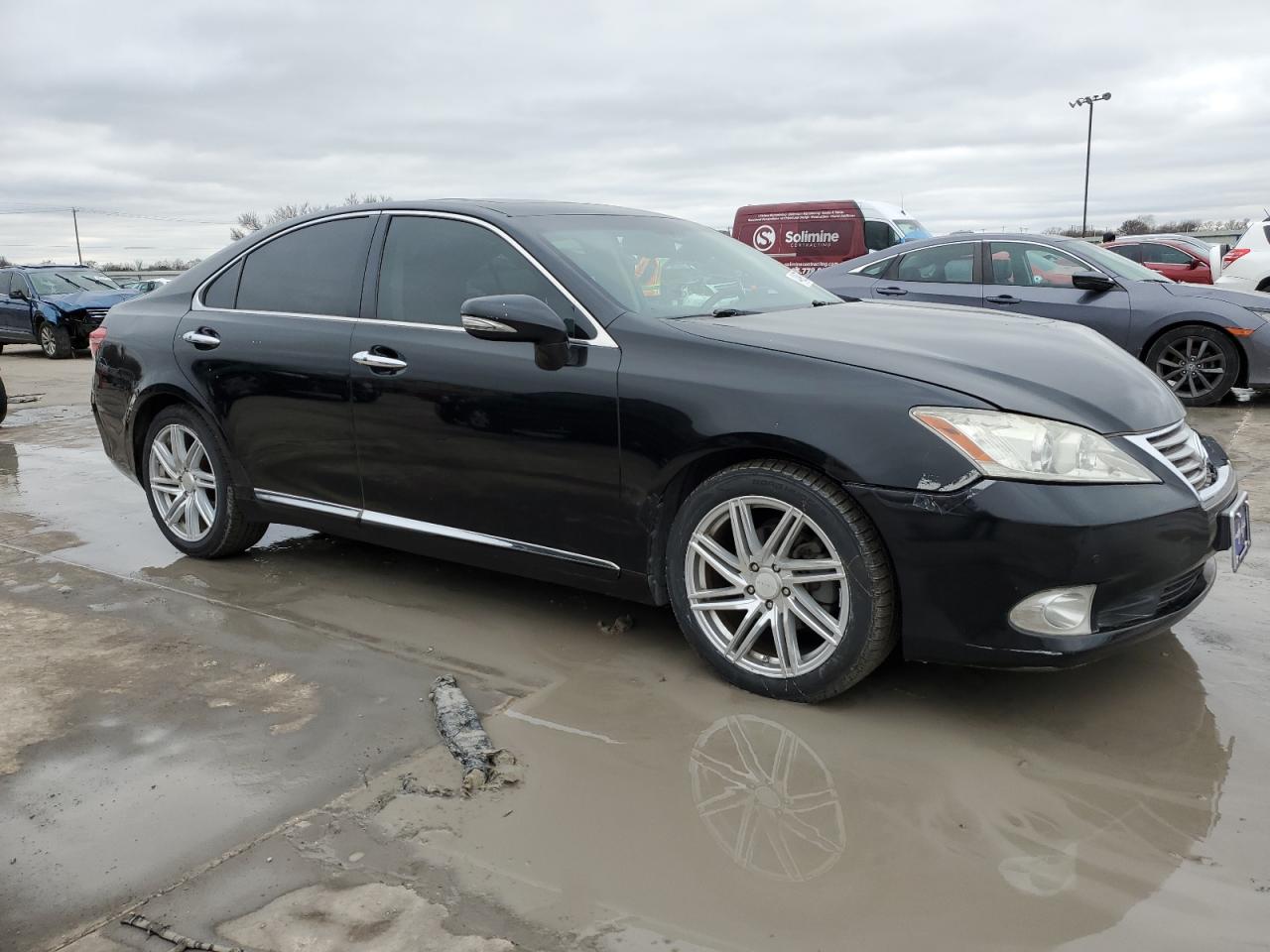 2011 Lexus ES - Image 4