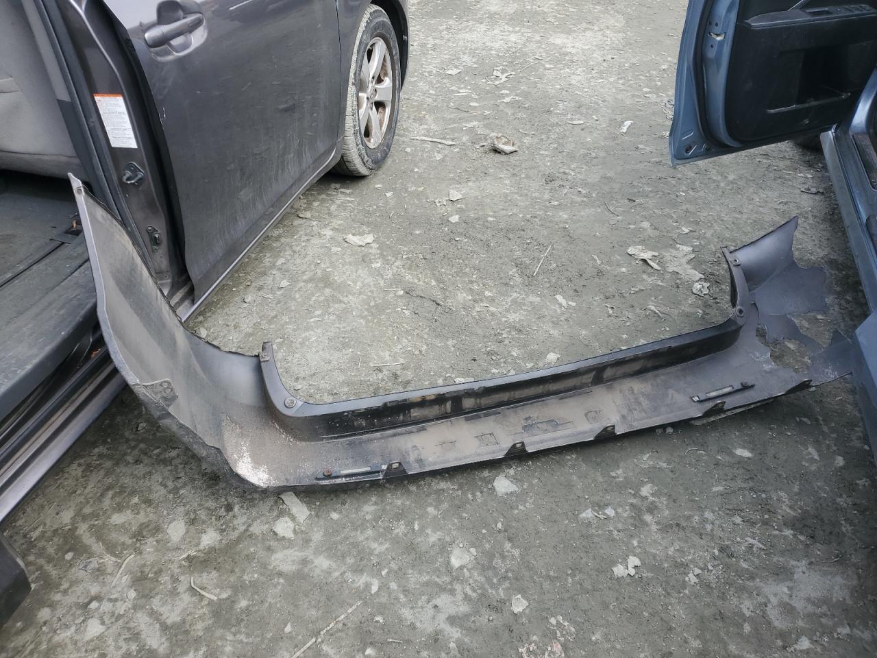 2015 Toyota Sienna - Image 13