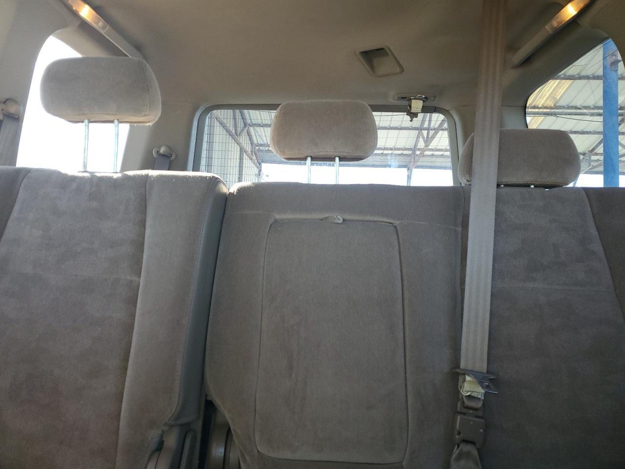 2004 Honda Pilot - Image 10