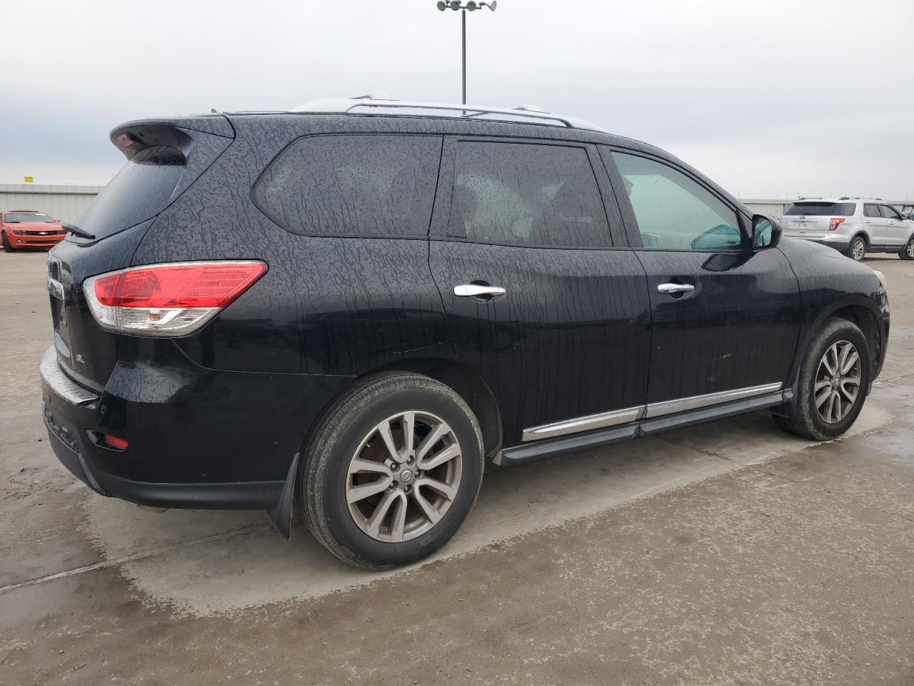 2014 Nissan Pathfinder - Image 3