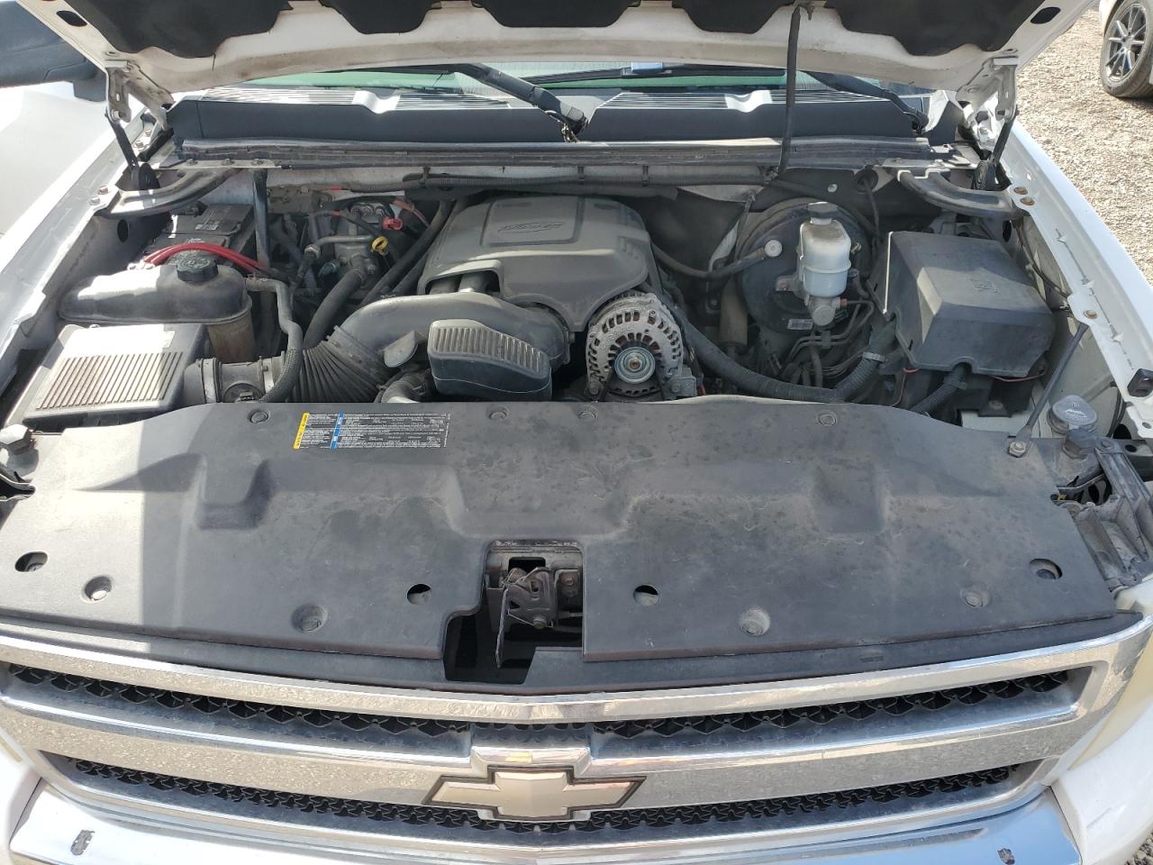 2007 Chevrolet Silverado - Image 11
