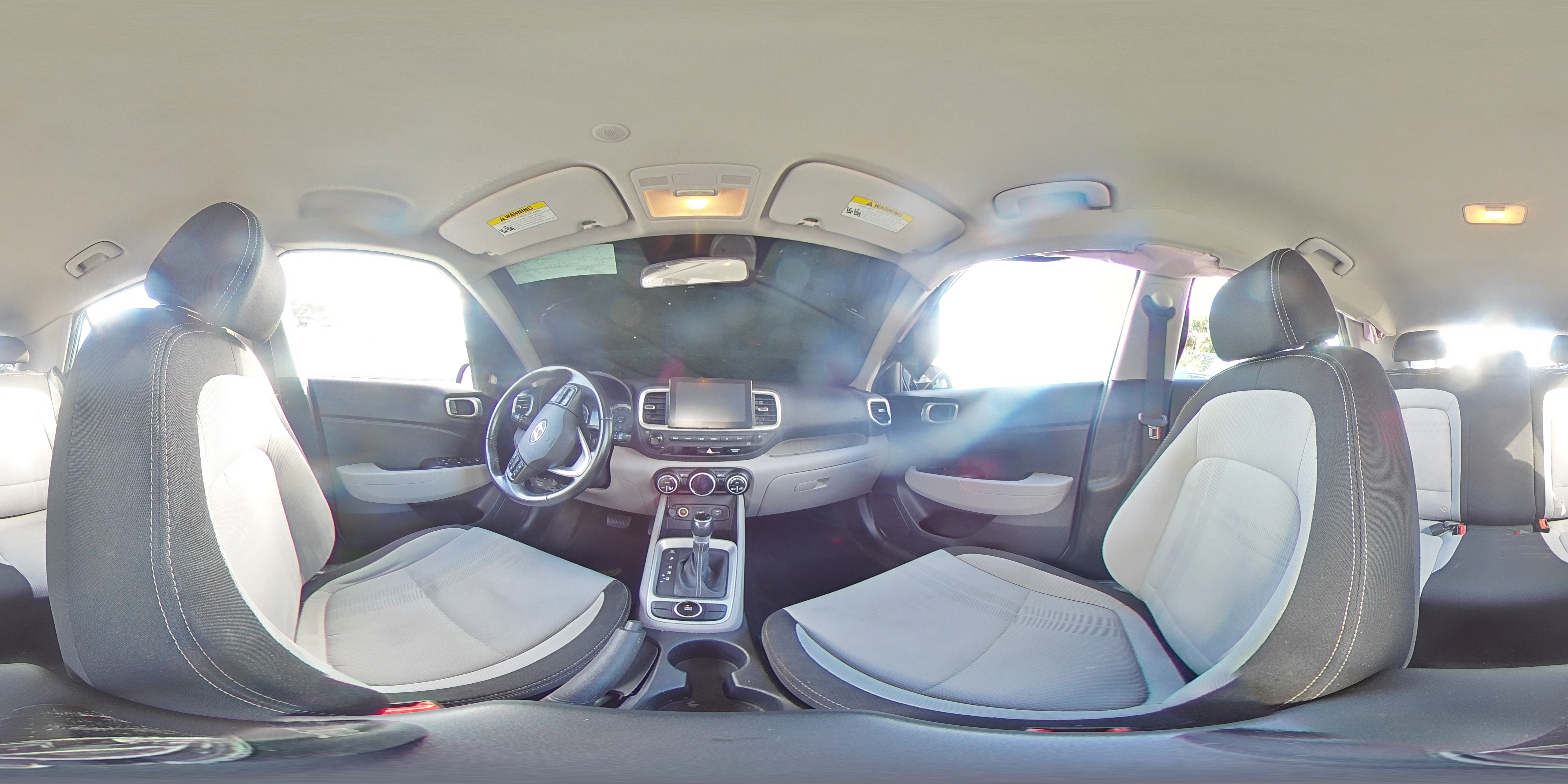 2021 Hyundai Venue - Image 15
