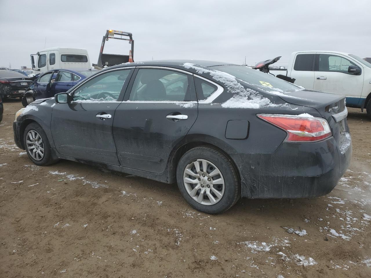 2015 Nissan Altima - Image 2