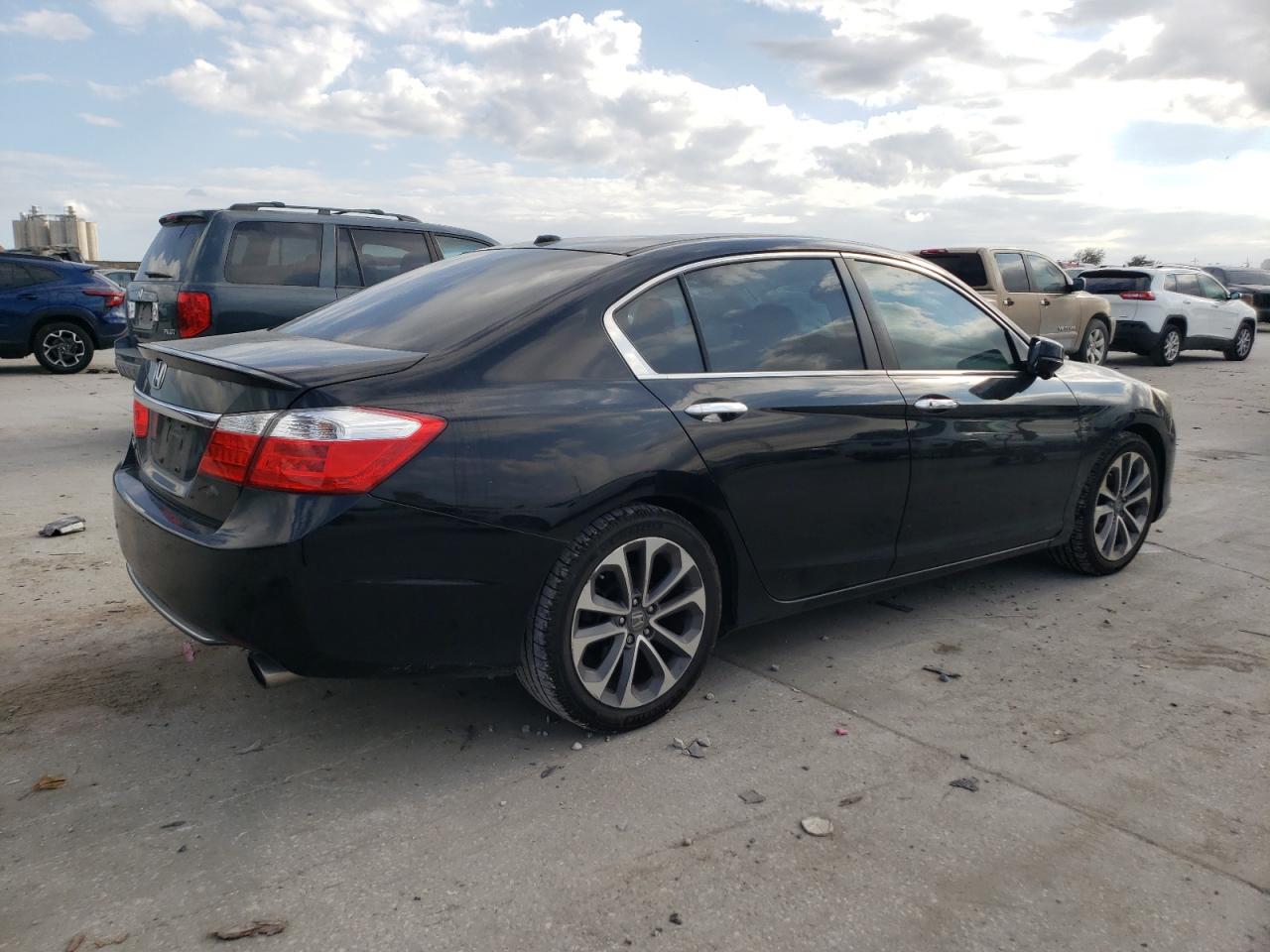 2015 Honda Accord - Image 3