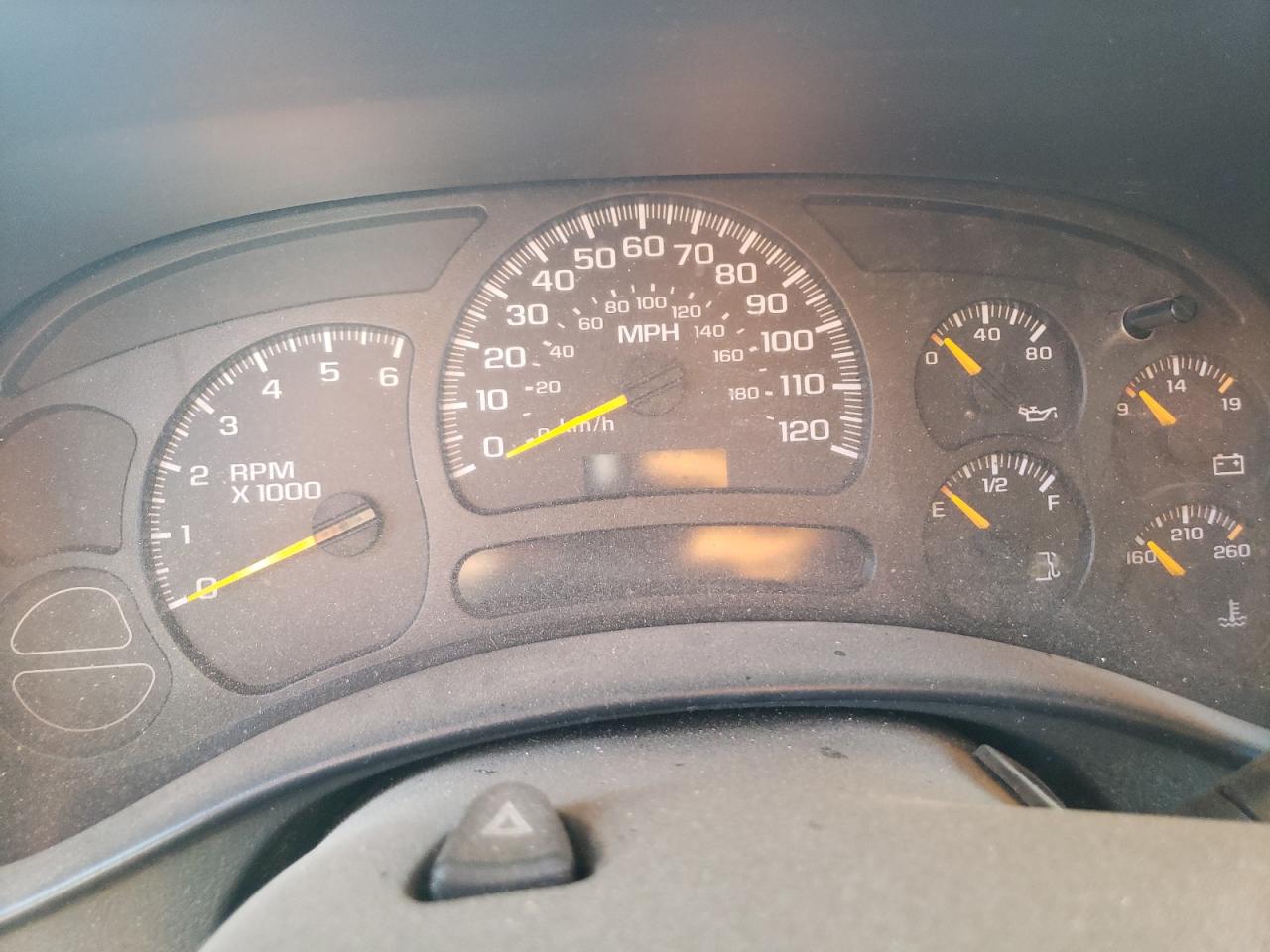 2005 Chevrolet Silverado - Image 9