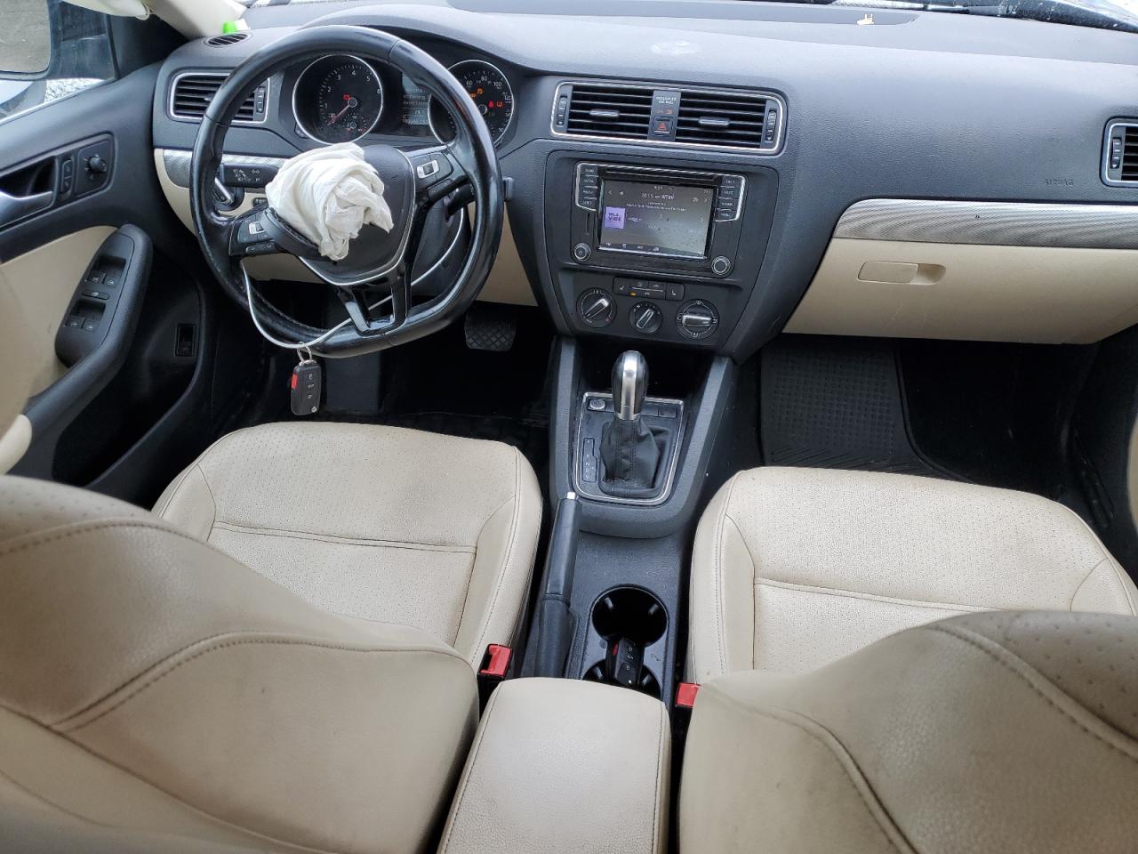 2017 Volkswagen Jetta - Image 8