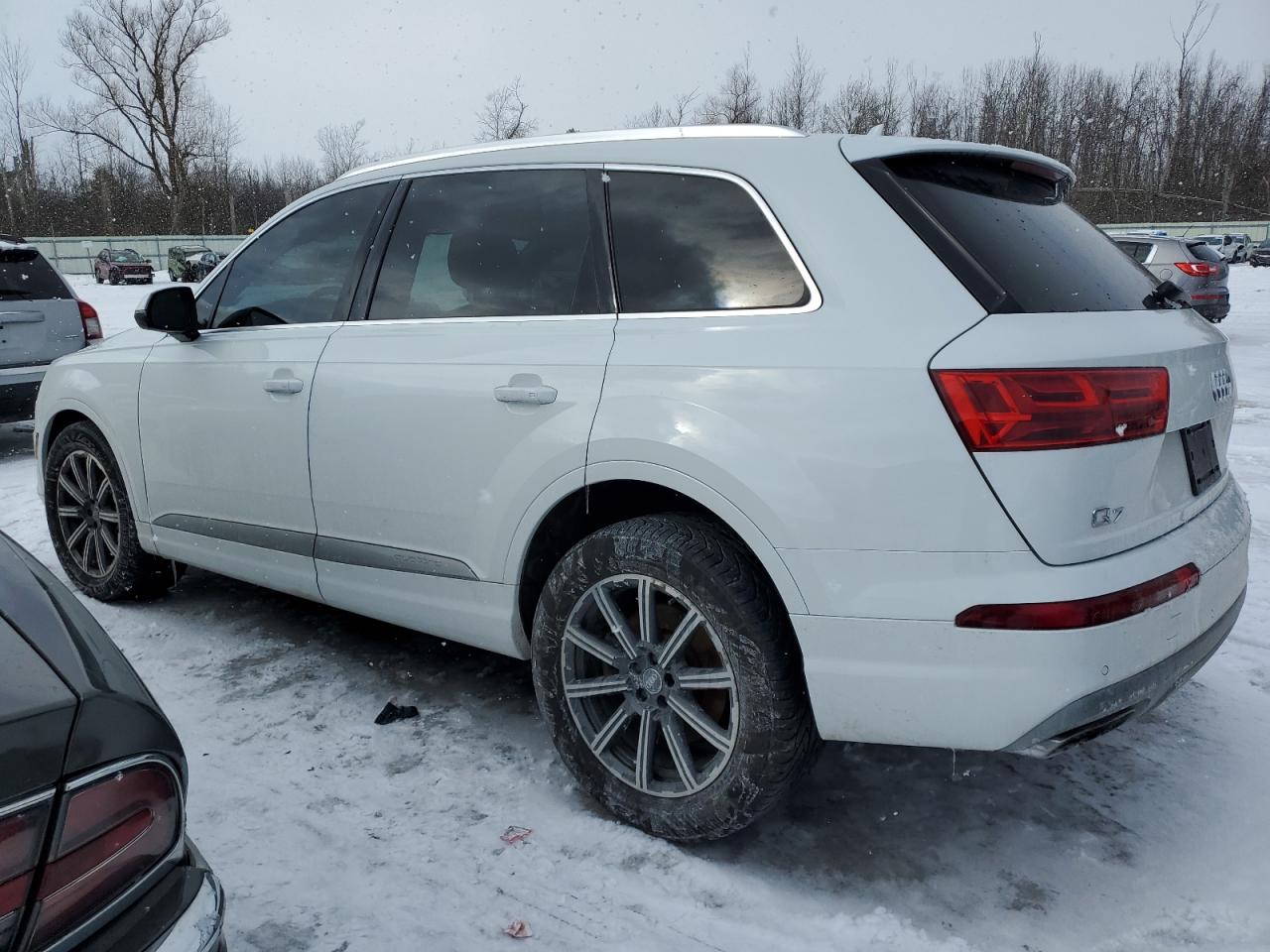 2017 Audi Q7 - Image 2