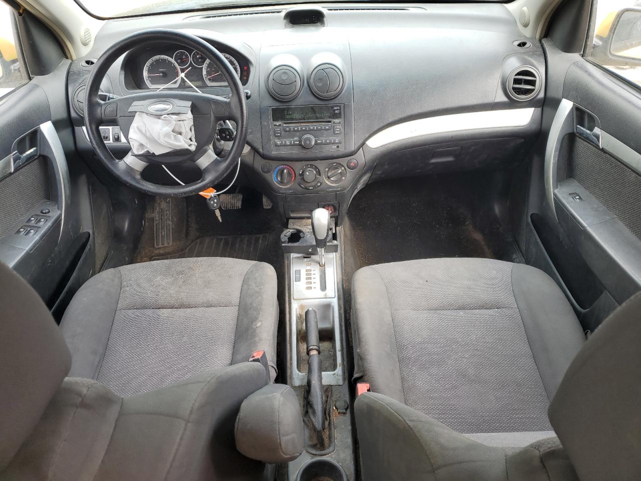 2011 Chevrolet Aveo - Image 8