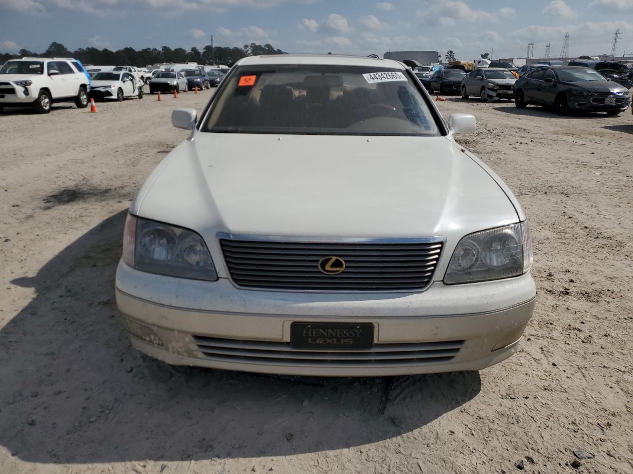 1998 Lexus LS - Image 5