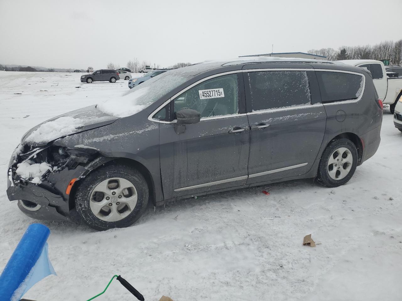 2017 Chrysler Pacifica - Image 1