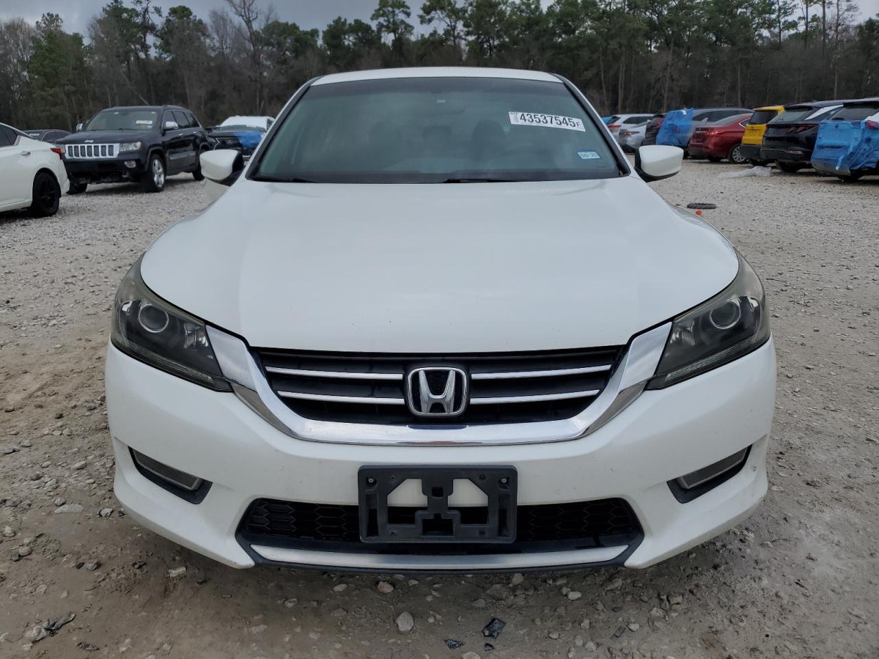 2013 Honda Accord - Image 5