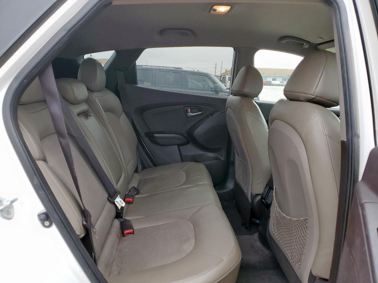 2014 Hyundai Tucson - Image 11