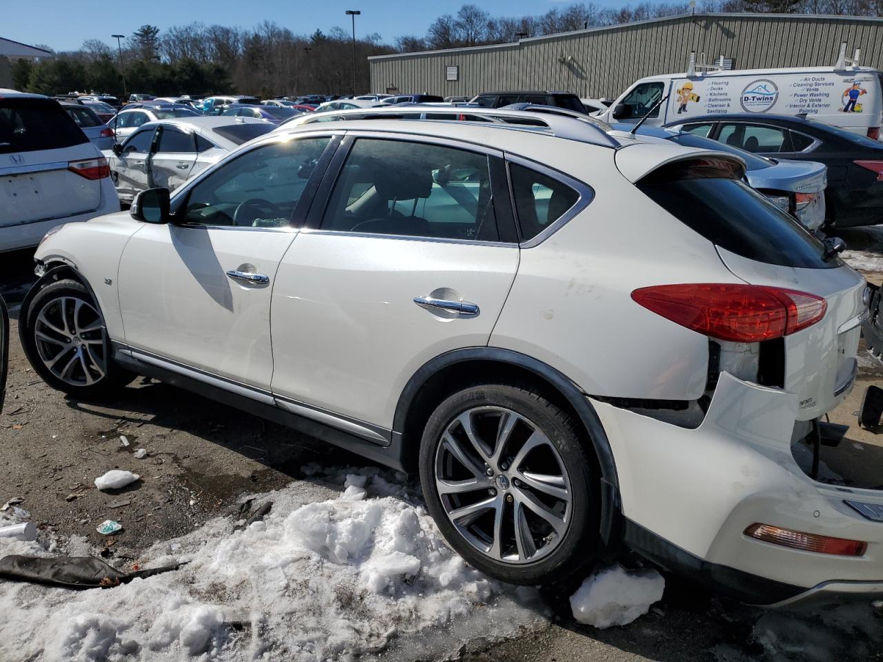 2016 Infiniti QX50 - Image 2