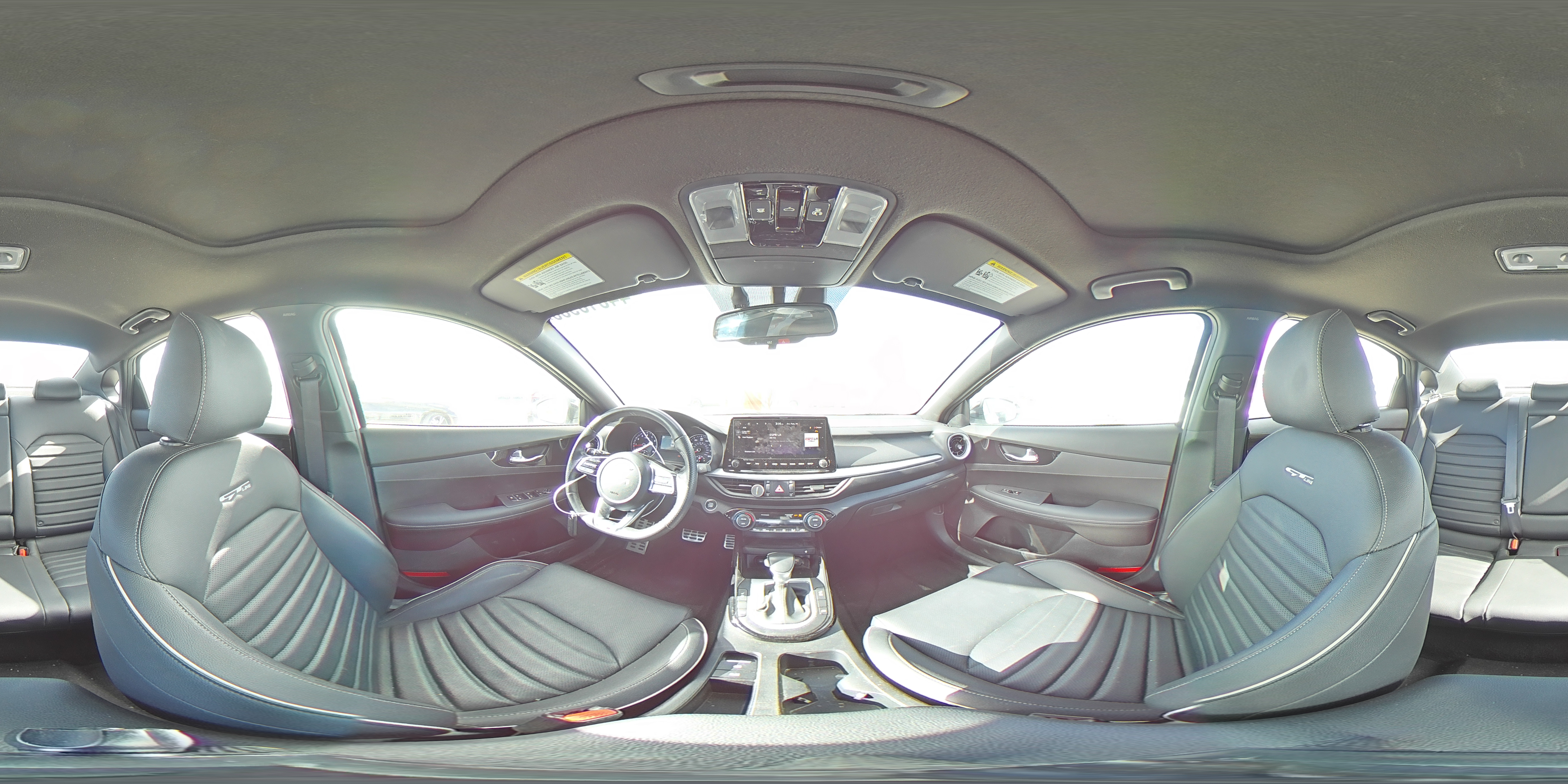 2024 Kia Forte - Image 13