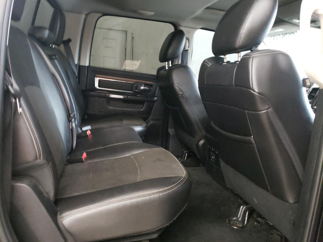 2016 RAM 2500 - Image 10