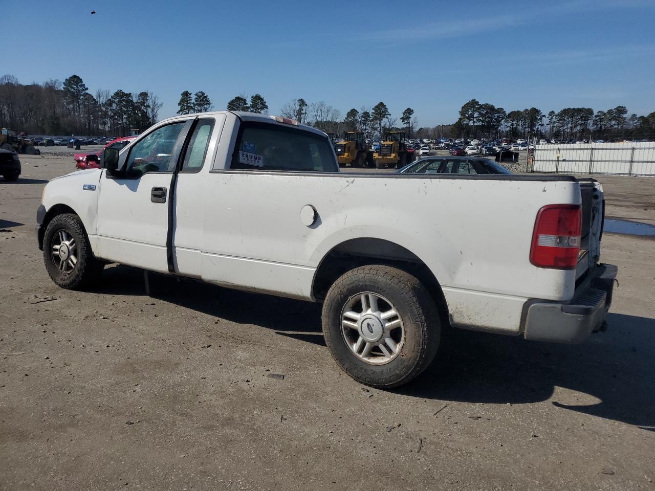 2005 Ford F-150 - Image 2