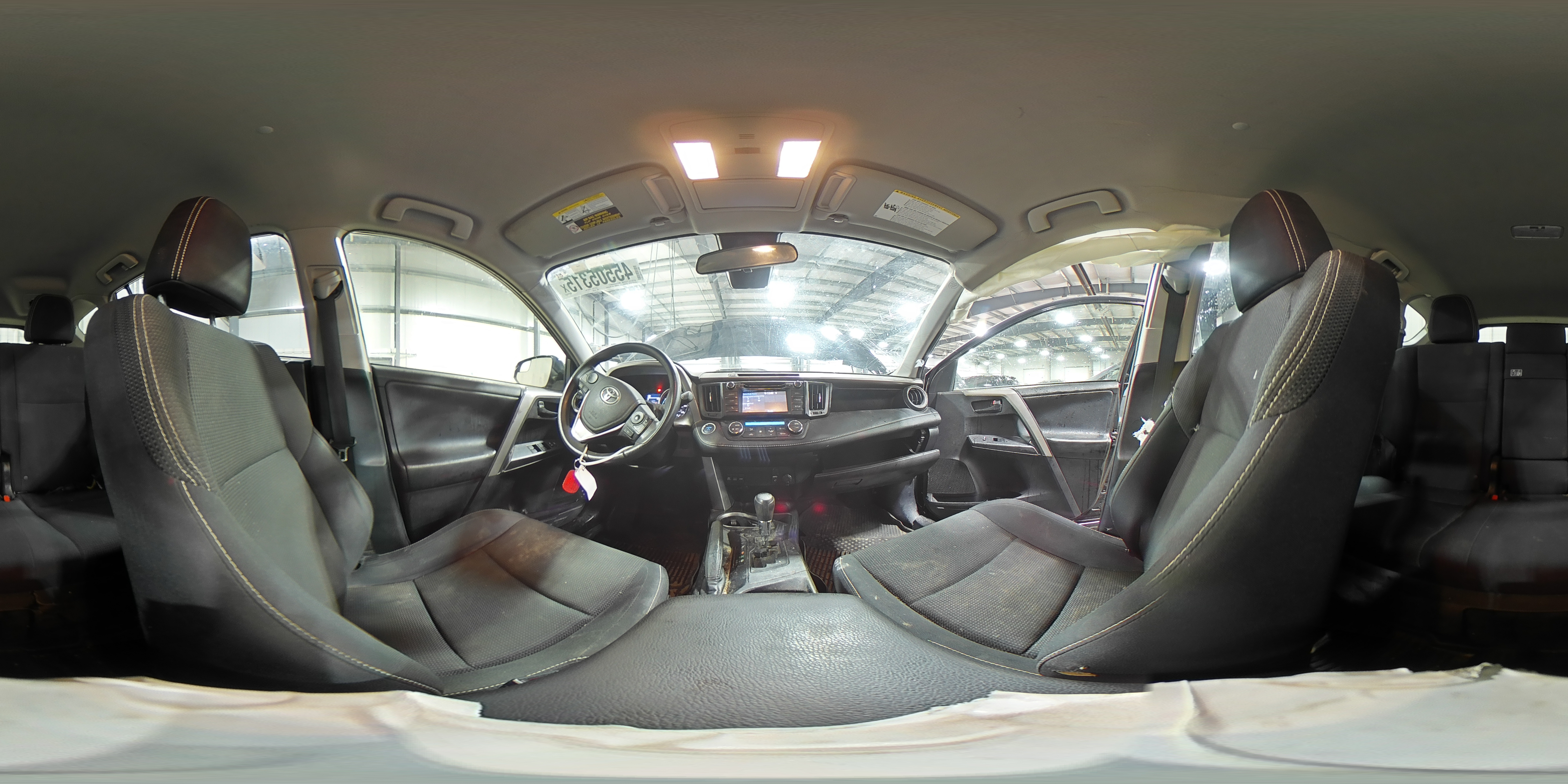 2018 Toyota RAV 4 - Image 15