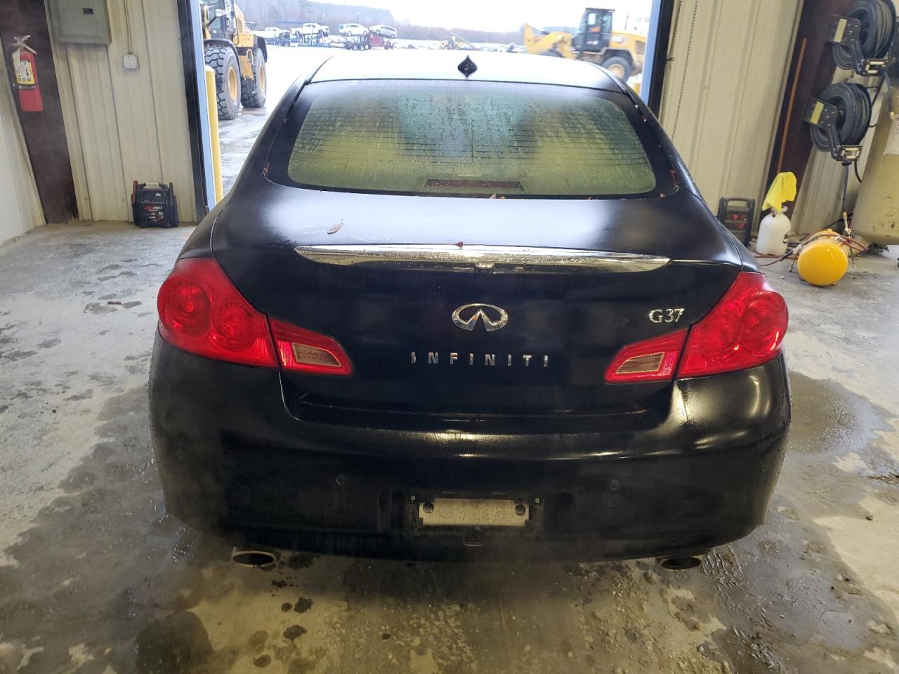 2010 Infiniti G - Image 6
