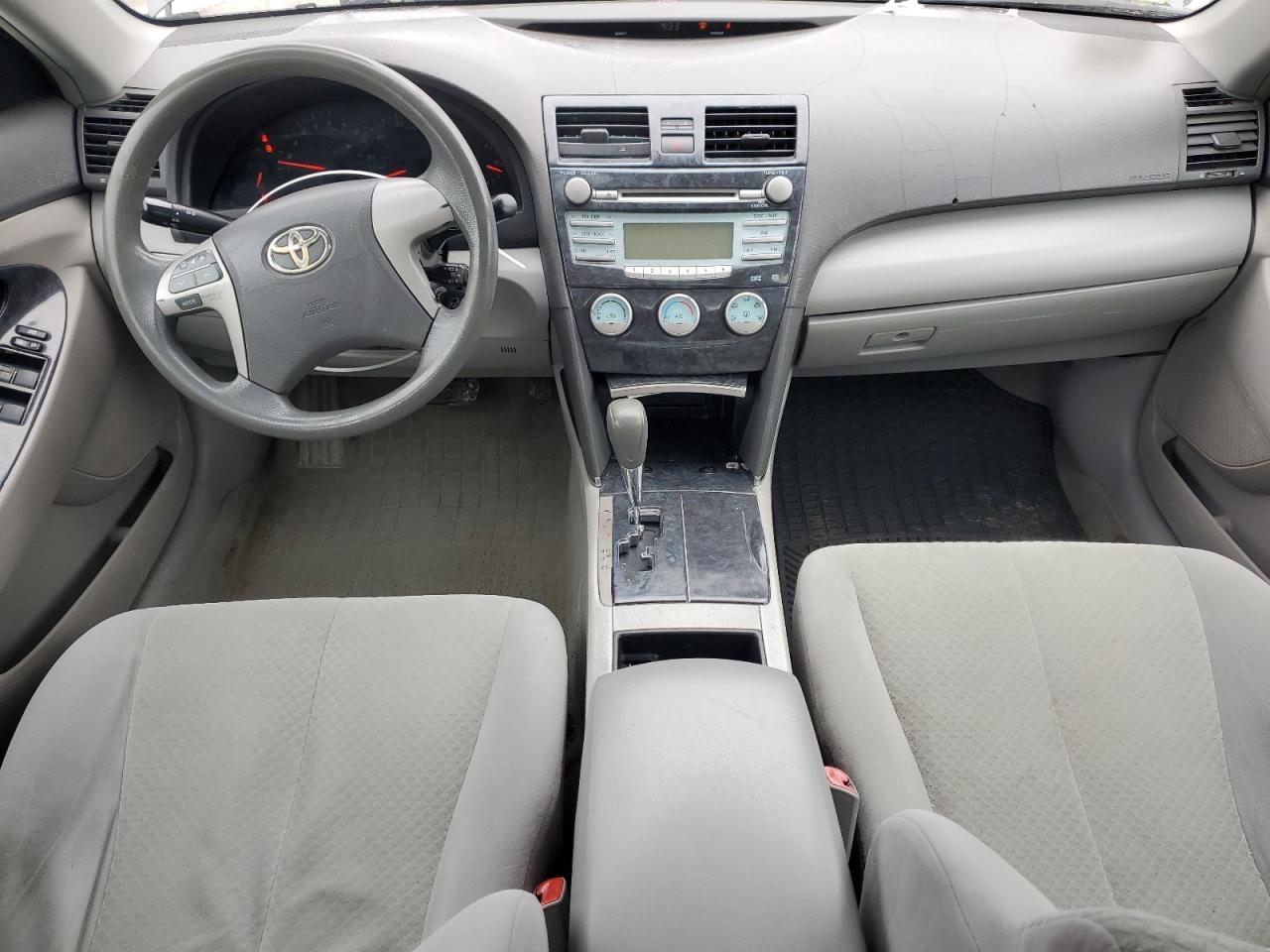 2009 Toyota Camry - Image 8