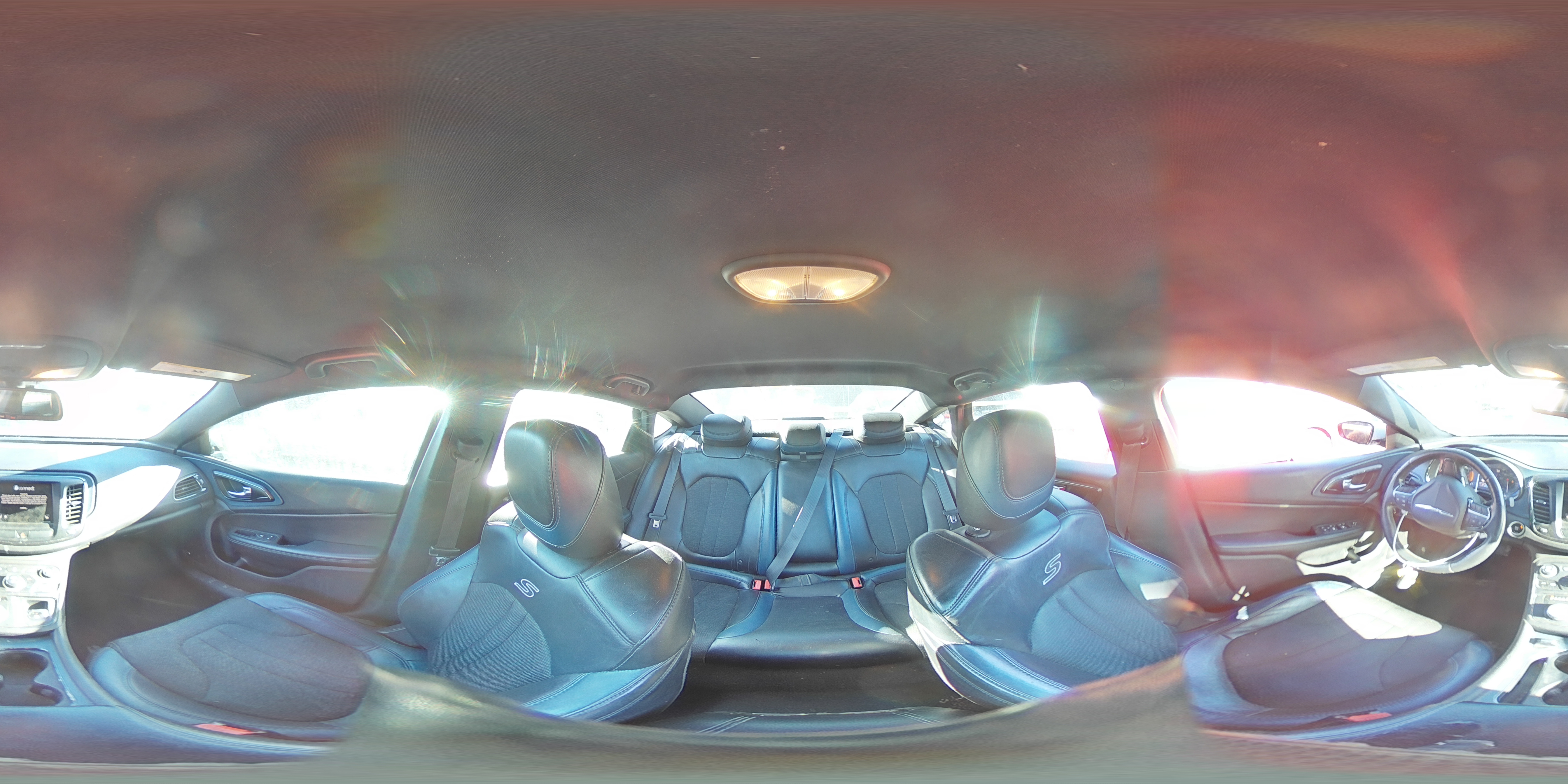 2015 Chrysler 200 - Image 13
